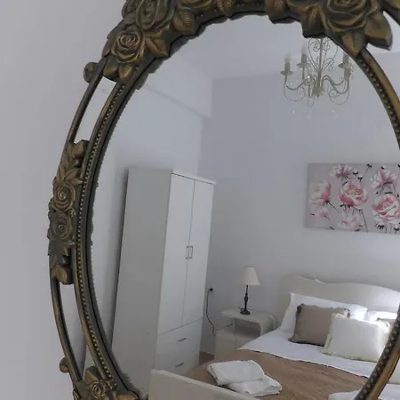 Kliklis Apartment